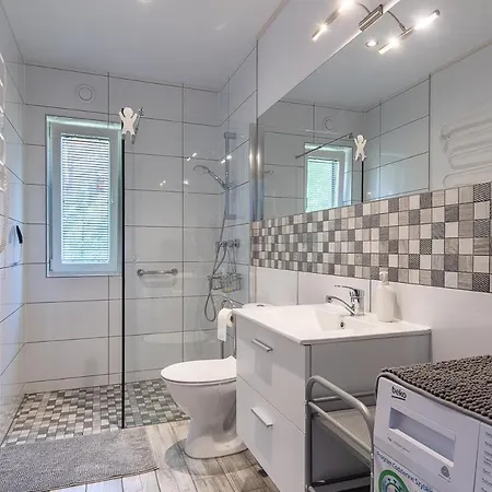 Z Jeziorem - Sajzy 22 Holiday home