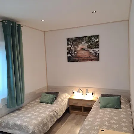 Z Jeziorem - Sajzy 22 Holiday home Elk