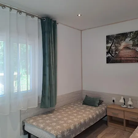 Z Jeziorem - Sajzy 22 Elk