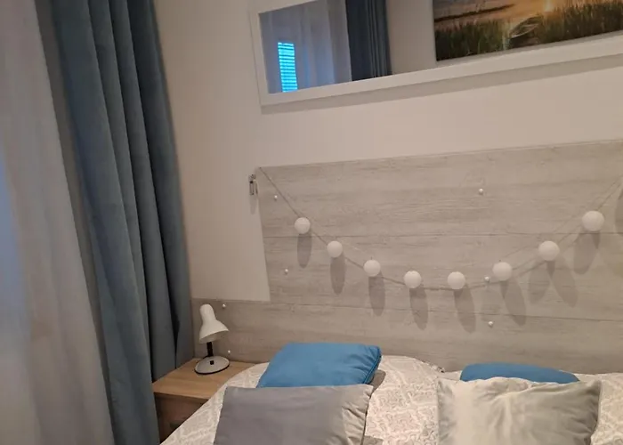 Z Jeziorem - Sajzy 22 Дом отдыха Элк