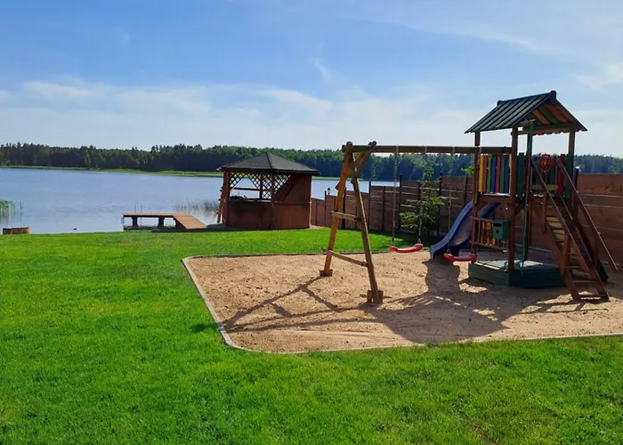 Z Jeziorem - Sajzy 22 Дом отдыха Элк