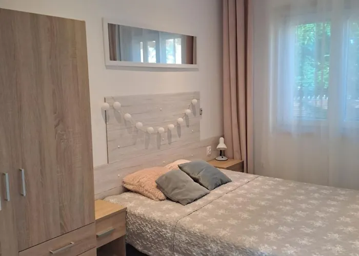 Z Jeziorem - Sajzy 22 Дом отдыха Элк